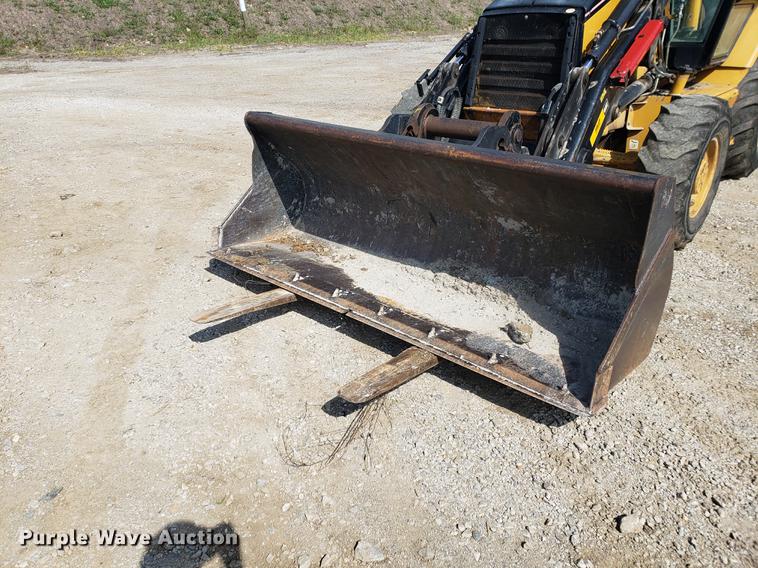 image for item DF2465 2004 Caterpillar 420D IT backhoe