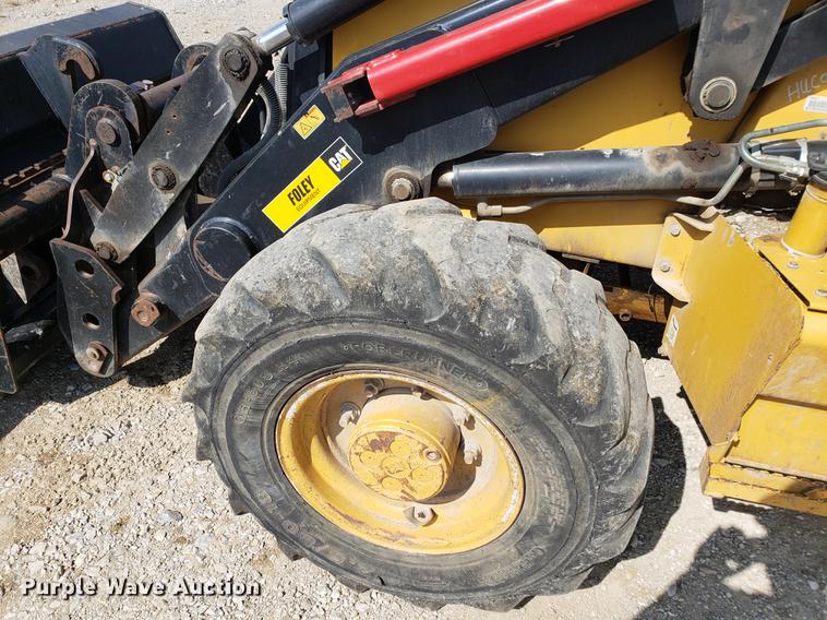 image for item DF2465 2004 Caterpillar 420D IT backhoe