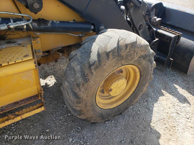 image for item DF2465 2004 Caterpillar 420D IT backhoe