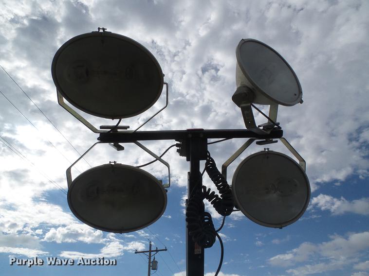 image for item DF2770 Magnum MLT3060K light plant