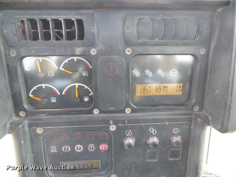 image for item DF2772 2005 Caterpillar D6N LGP dozer