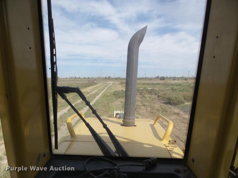 image for item DF2772 2005 Caterpillar D6N LGP dozer