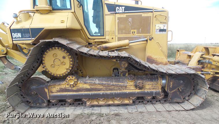 image for item DF2772 2005 Caterpillar D6N LGP dozer
