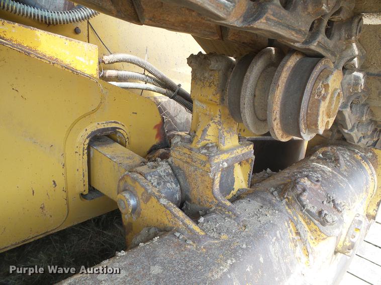 image for item DF2772 2005 Caterpillar D6N LGP dozer