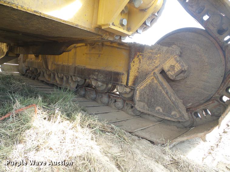 image for item DF2772 2005 Caterpillar D6N LGP dozer