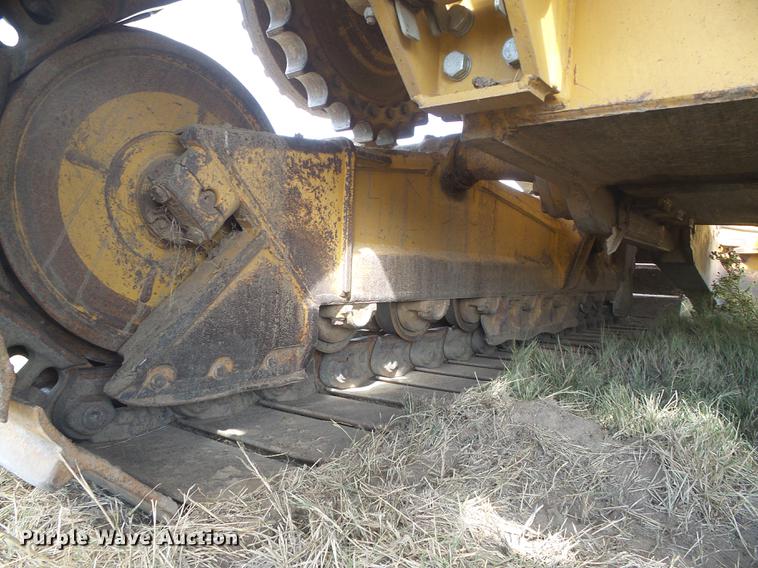 image for item DF2772 2005 Caterpillar D6N LGP dozer