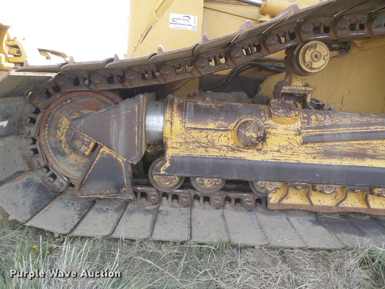 image for item DF2772 2005 Caterpillar D6N LGP dozer