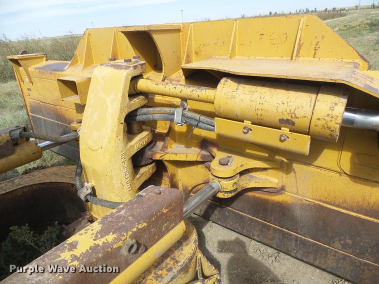 image for item DF2772 2005 Caterpillar D6N LGP dozer