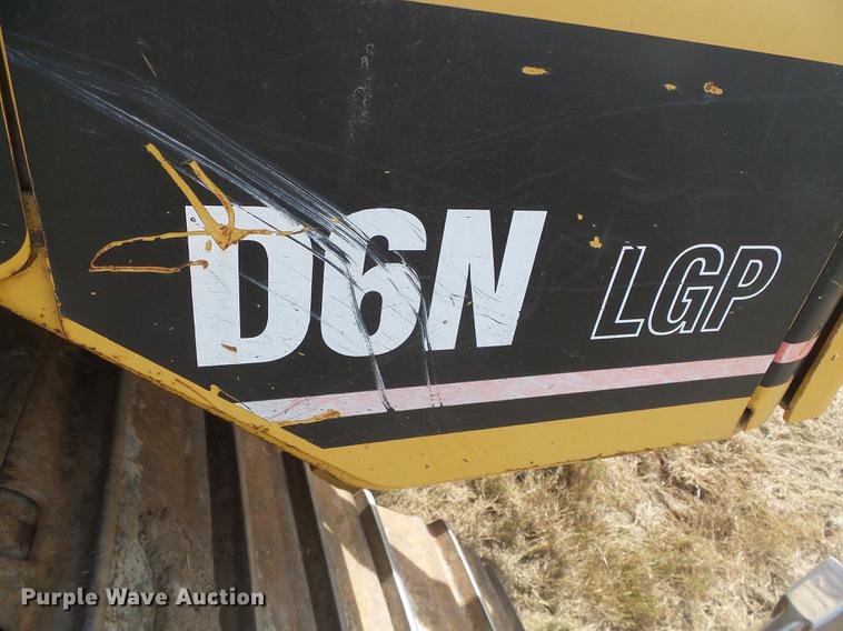 image for item DF2772 2005 Caterpillar D6N LGP dozer