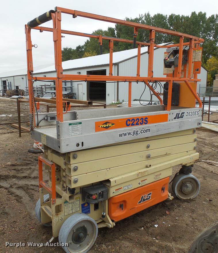 image for item DX9130 2005 JLG 2630ES scissor lift