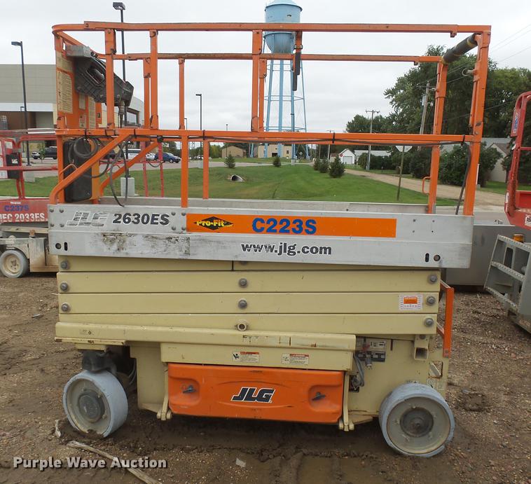 image for item DX9130 2005 JLG 2630ES scissor lift