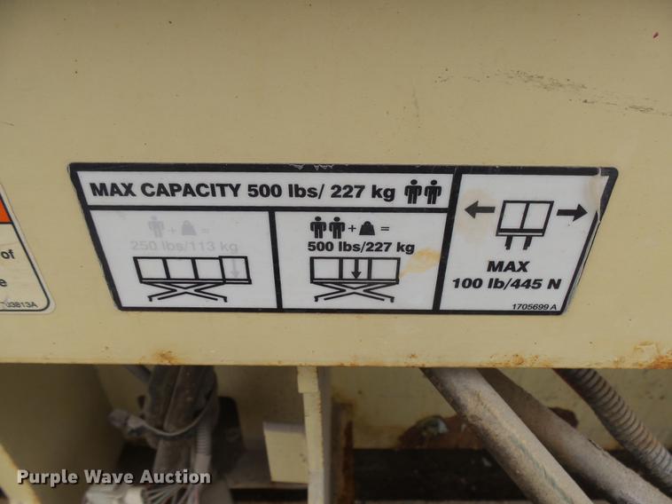 image for item DX9130 2005 JLG 2630ES scissor lift