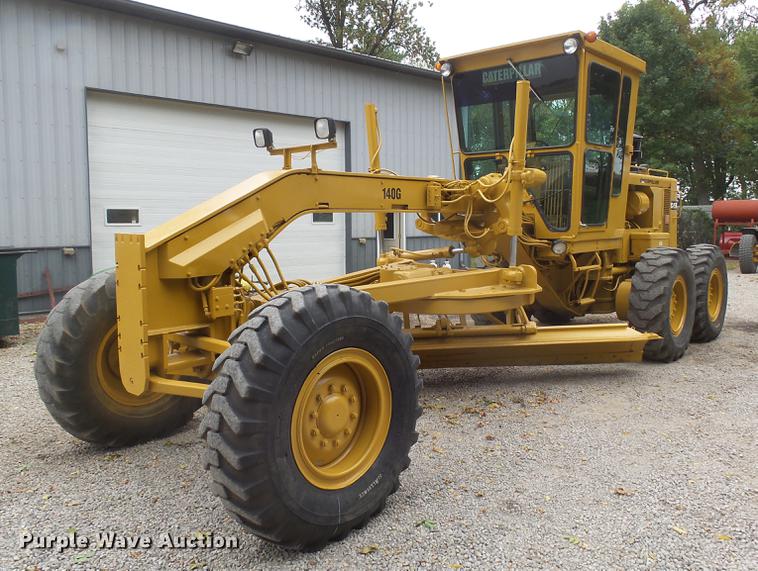 image for item DX9136 1983 Caterpillar 140G motor grader