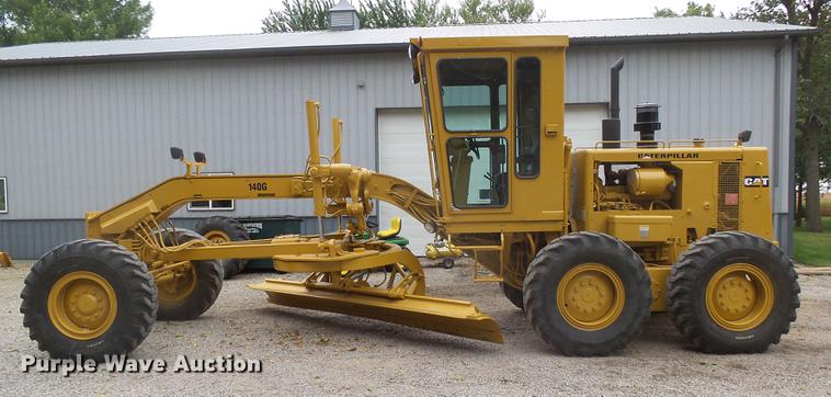 image for item DX9136 1983 Caterpillar 140G motor grader