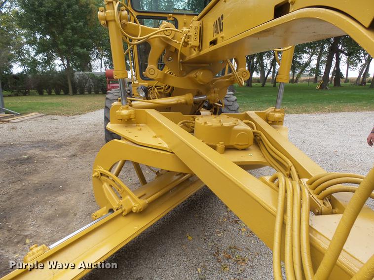 image for item DX9136 1983 Caterpillar 140G motor grader