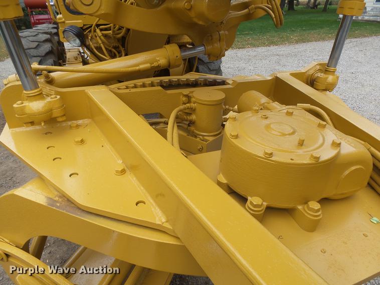 image for item DX9136 1983 Caterpillar 140G motor grader