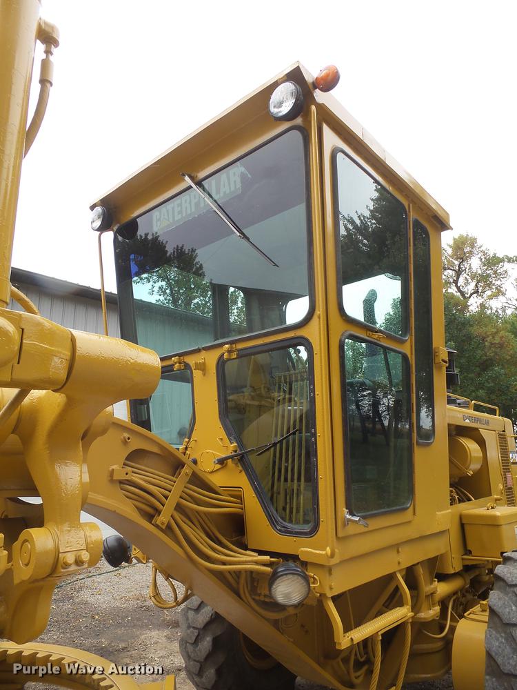 image for item DX9136 1983 Caterpillar 140G motor grader