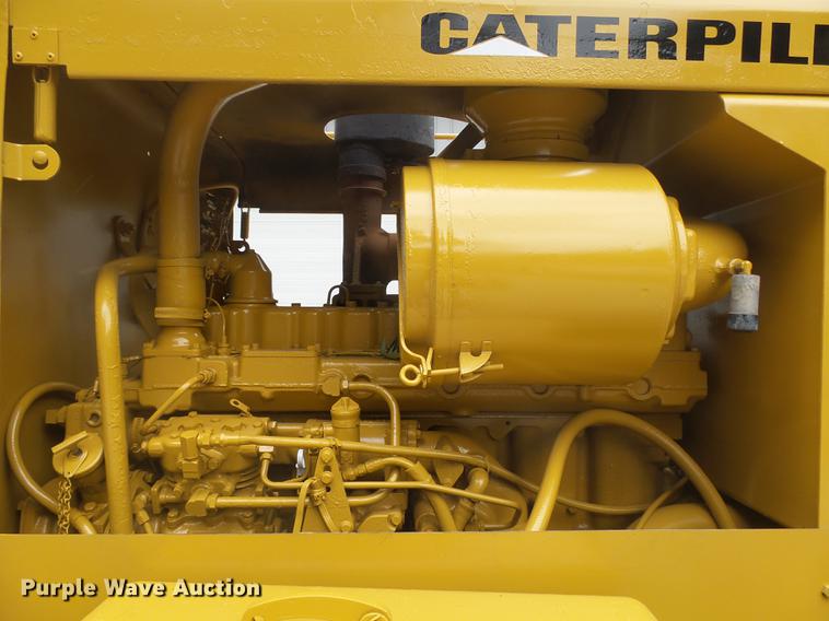 image for item DX9136 1983 Caterpillar 140G motor grader