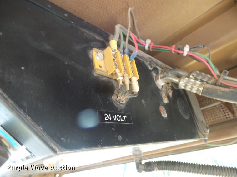 image for item DX9136 1983 Caterpillar 140G motor grader