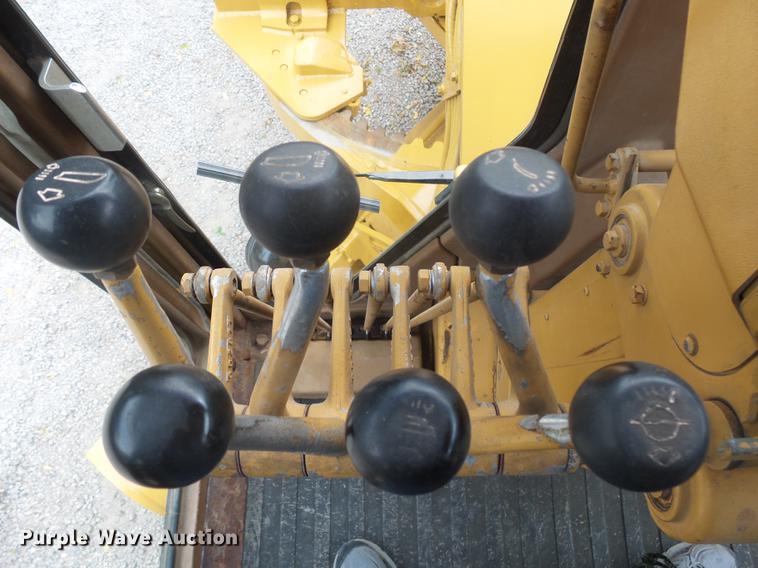 image for item DX9136 1983 Caterpillar 140G motor grader