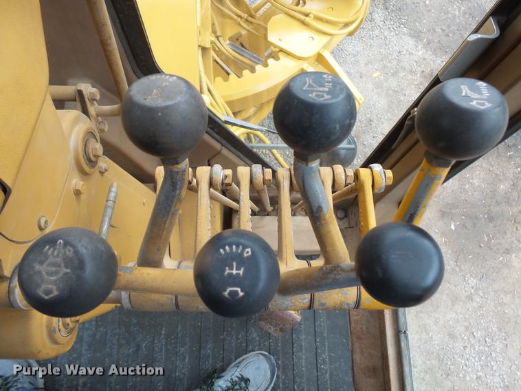 image for item DX9136 1983 Caterpillar 140G motor grader