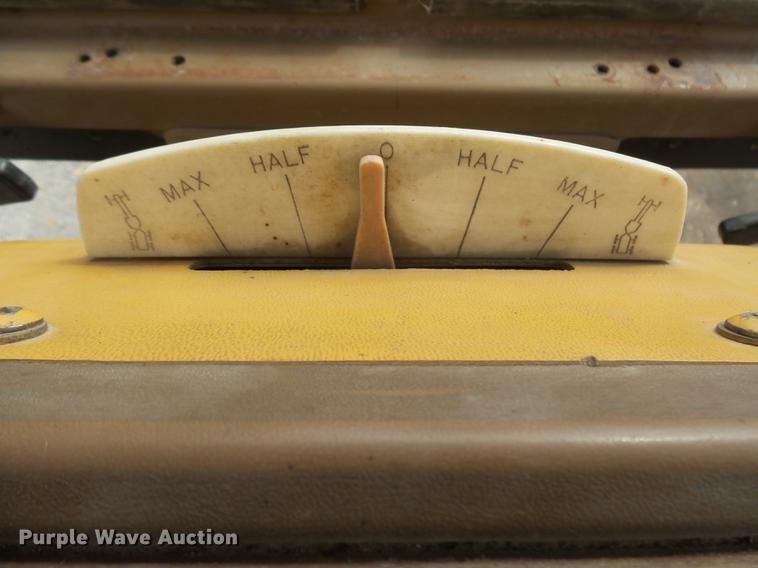 image for item DX9136 1983 Caterpillar 140G motor grader