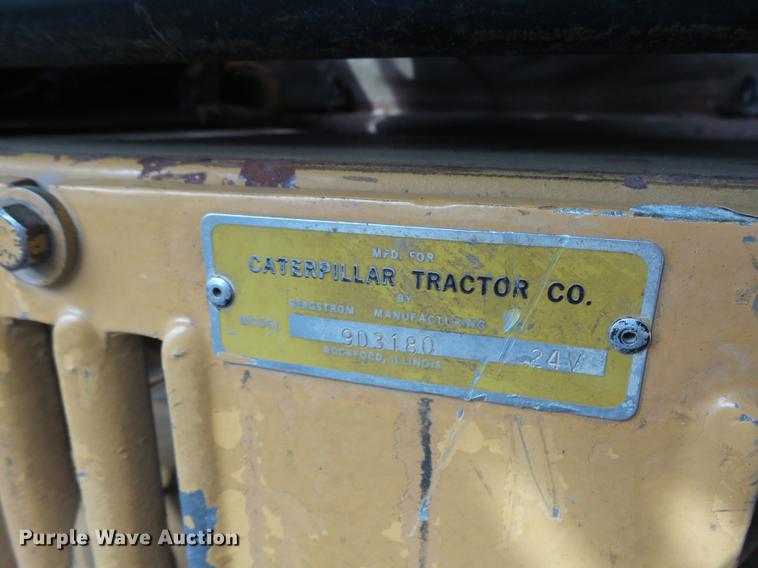 image for item DX9136 1983 Caterpillar 140G motor grader