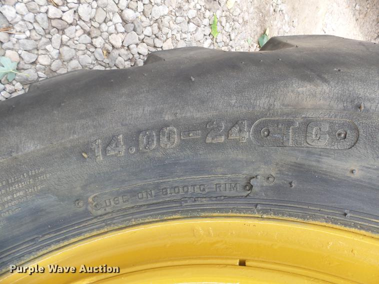 image for item DX9136 1983 Caterpillar 140G motor grader