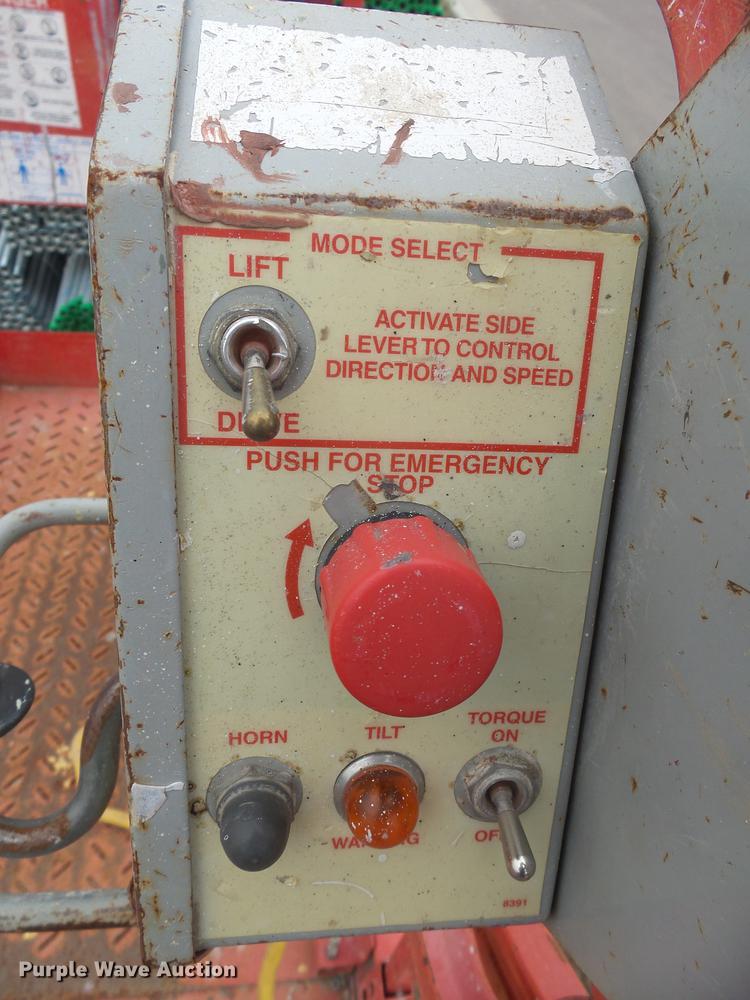 image for item DX9137 2000 Mec 2033ES scissor lift