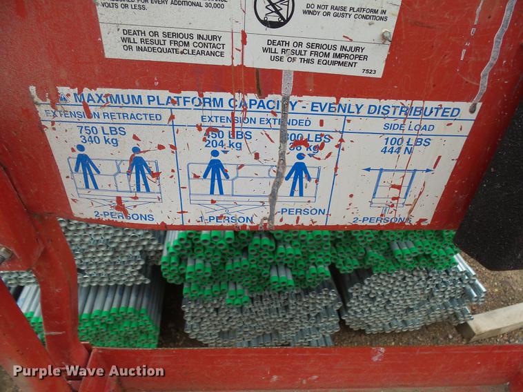 image for item DX9137 2000 Mec 2033ES scissor lift