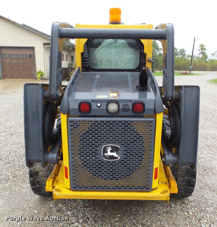 image for item DZ9434 2011 John Deere 328D skid steer