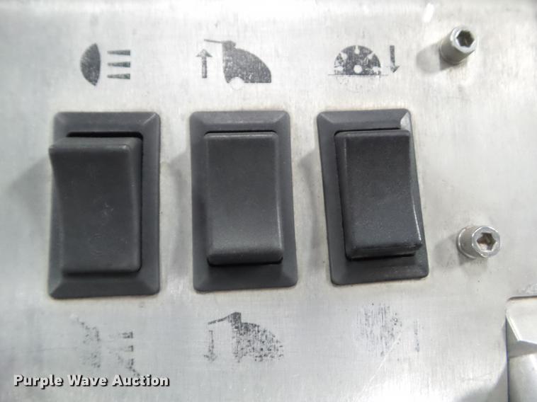 image for item DZ9448 2010 Husqvarna Soff-Cut X2500 saw