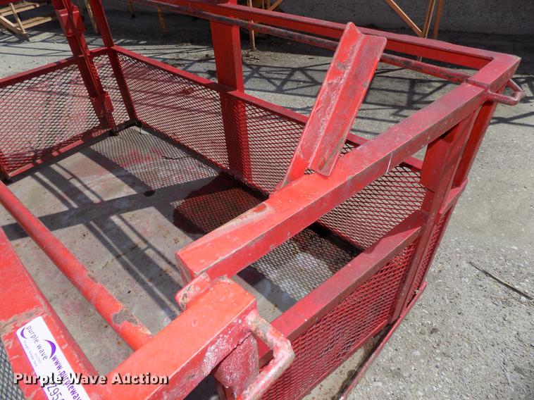 image for item DZ9546 Crane basket