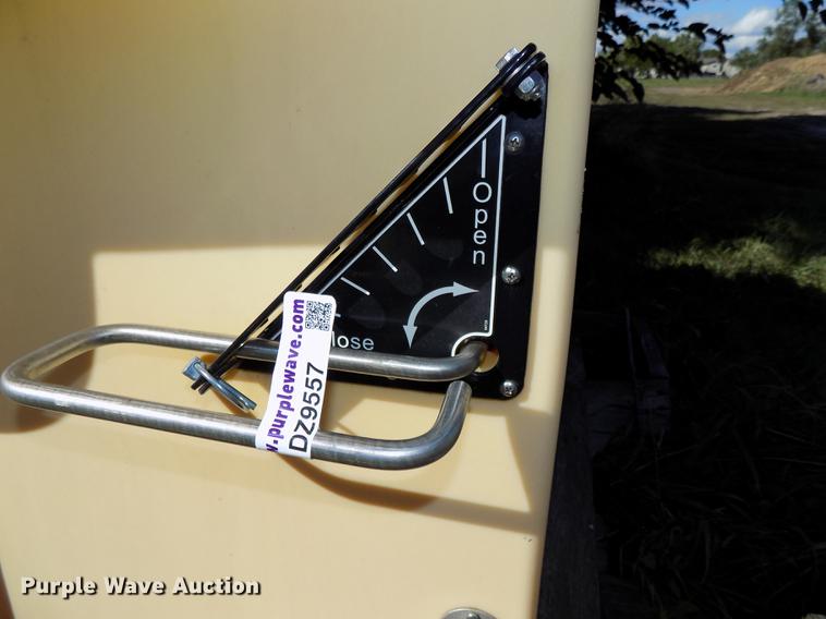 image for item DZ9557 Fisher Poly Caster spreader