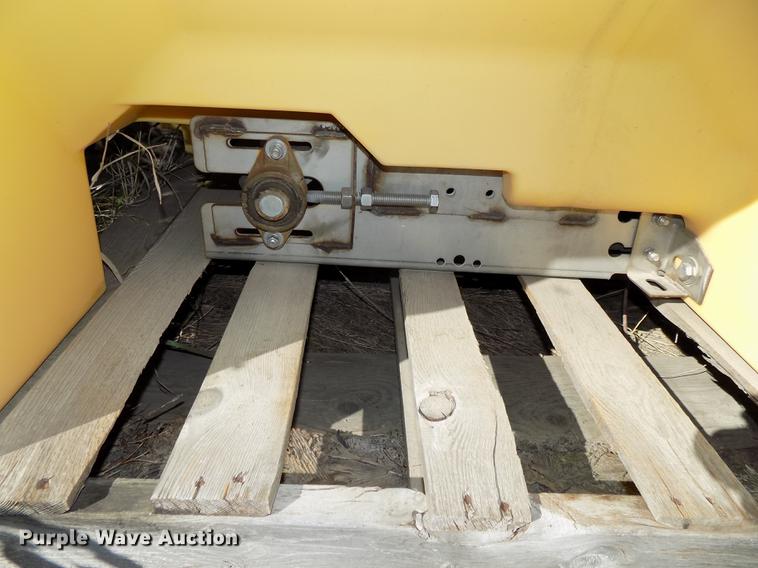 image for item DZ9557 Fisher Poly Caster spreader