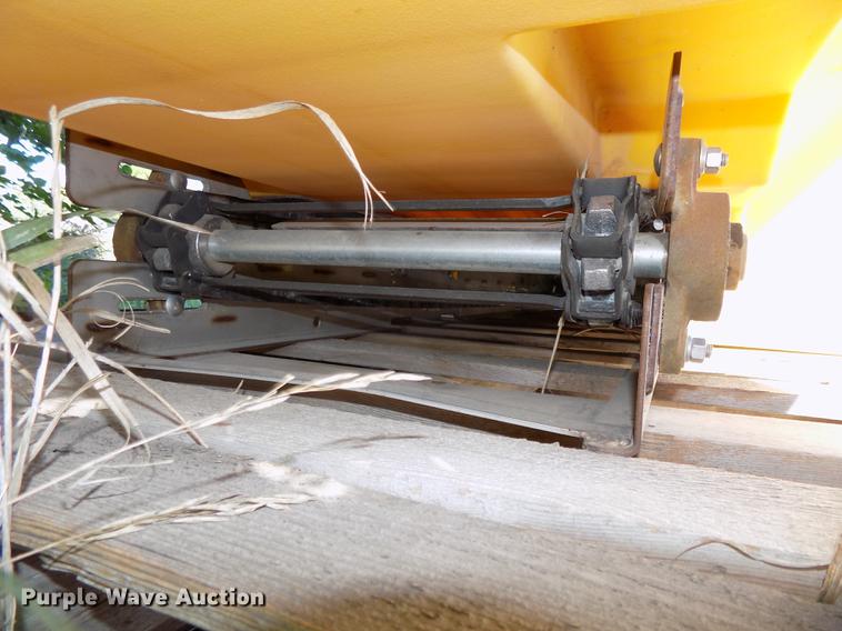 image for item DZ9557 Fisher Poly Caster spreader