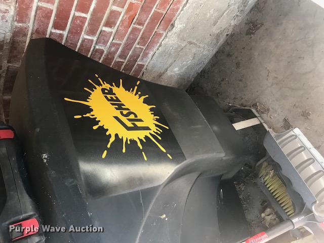 image for item DZ9557 Fisher Poly Caster spreader