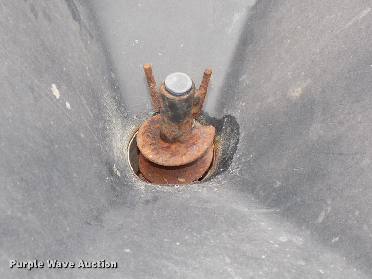 image for item DZ9562 Bobcat spreader