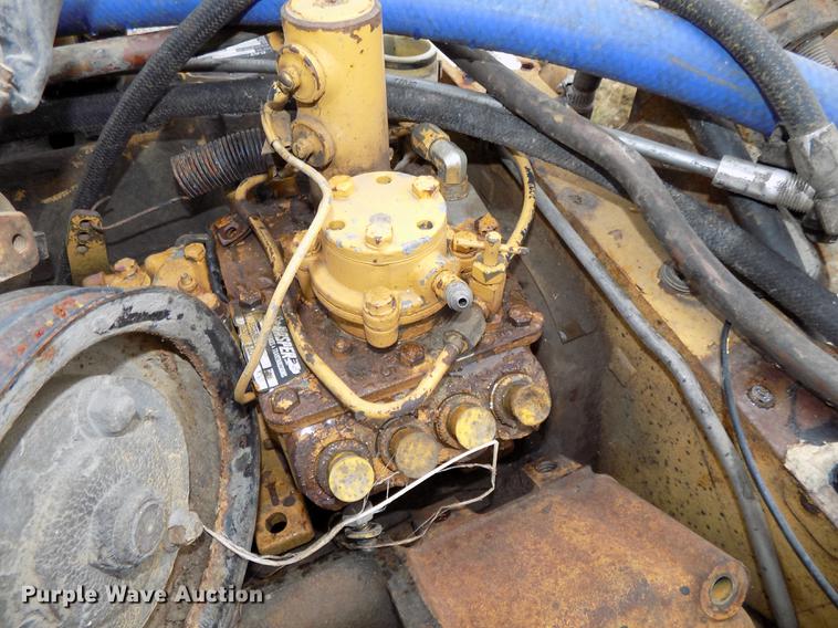 image for item DZ9563 Caterpillar 3208 10.4L V8 turbo diesel engine