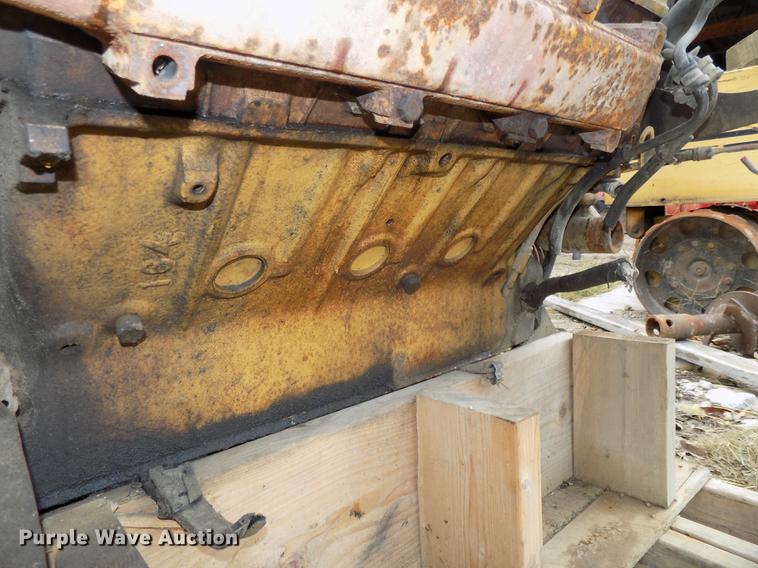 image for item DZ9563 Caterpillar 3208 10.4L V8 turbo diesel engine