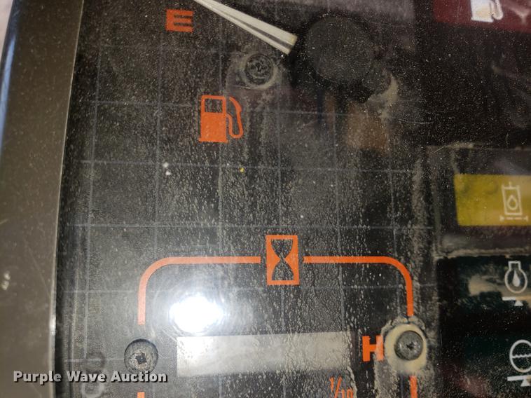 image for item EF9854 1996 John Deere 490E excavator