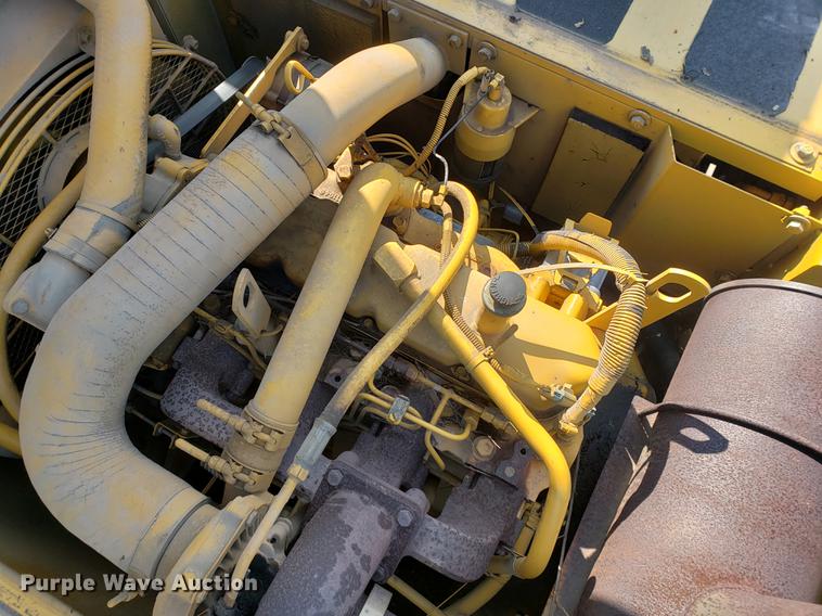 image for item EF9854 1996 John Deere 490E excavator