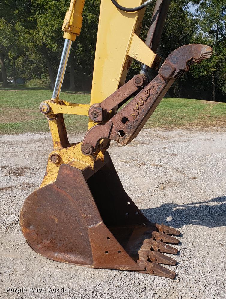 image for item EF9854 1996 John Deere 490E excavator