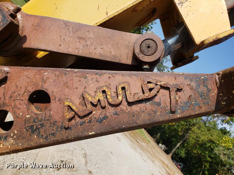 image for item EF9854 1996 John Deere 490E excavator