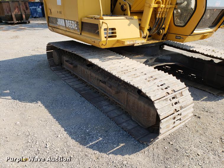 image for item EF9854 1996 John Deere 490E excavator