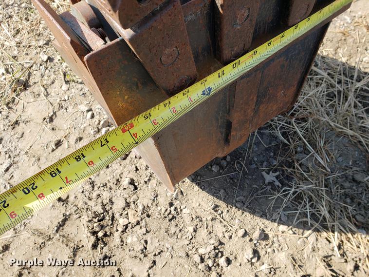 image for item EF9900 Bobcat 607 skid steer backhoe attachment