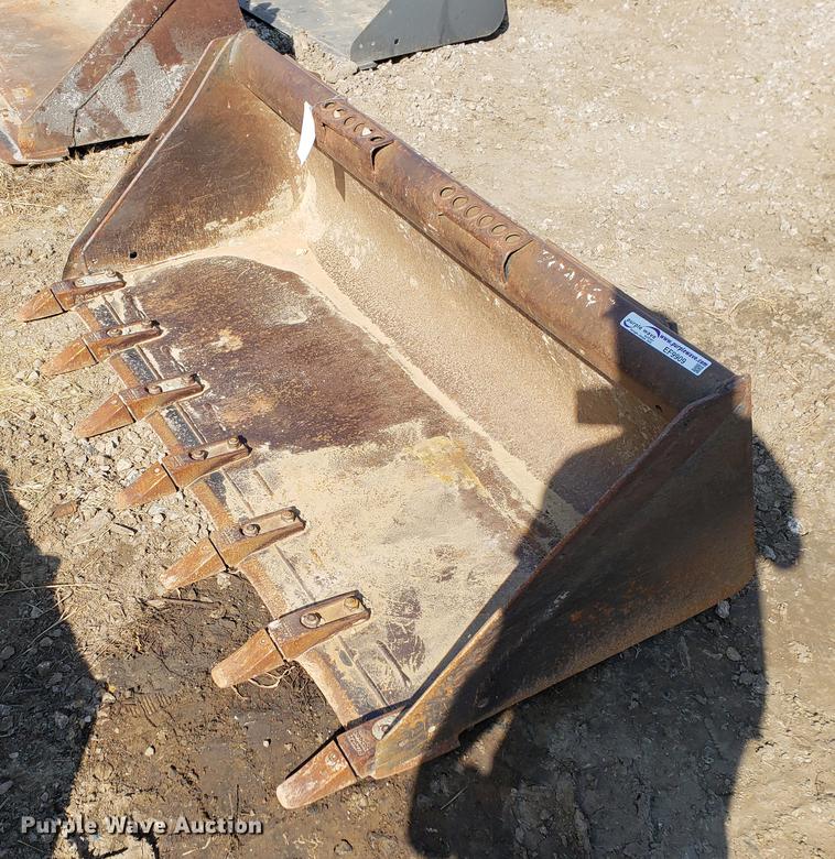 image for item EF9909 Bobcat 60"W skid steer bucket