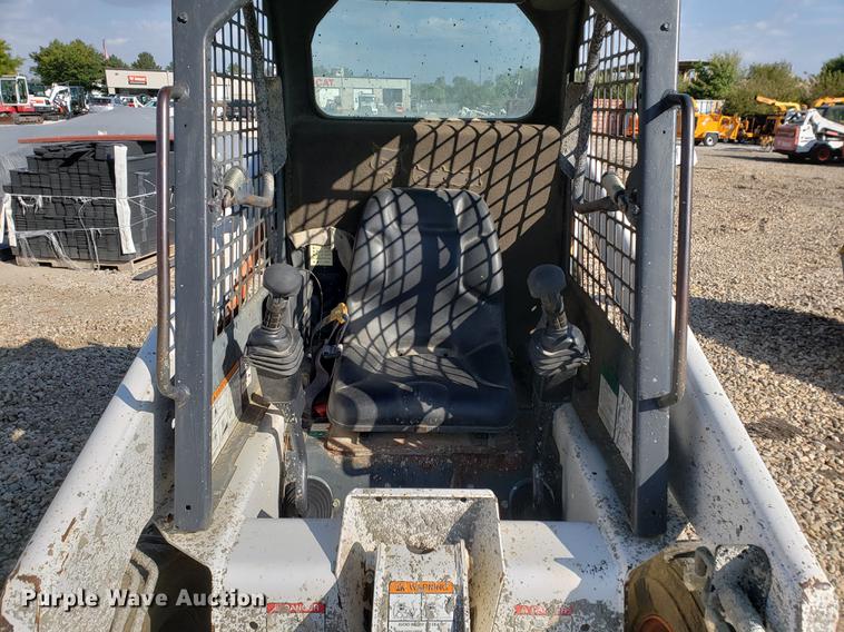 image for item EF9915 1999 Bobcat 751 skid steer