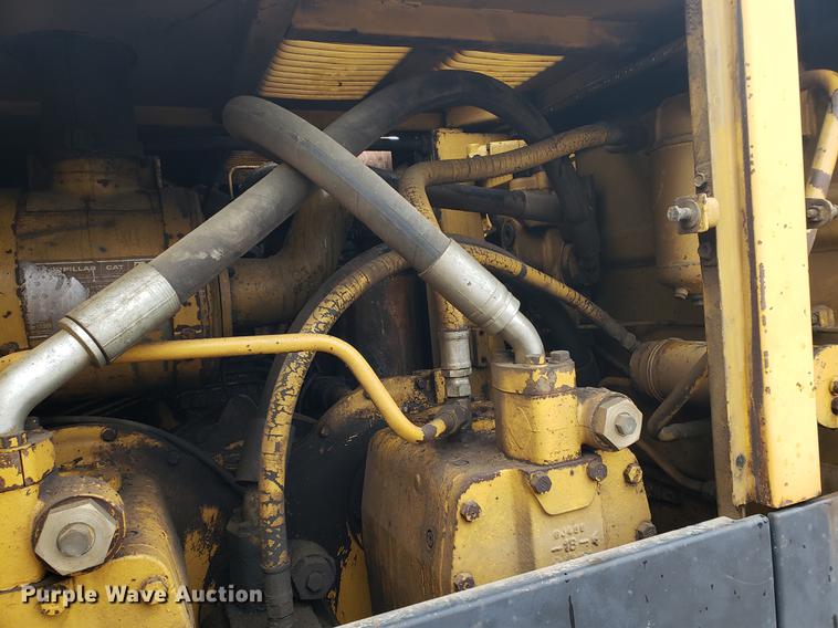 image for item EF9917 1984 Caterpillar 235 excavator