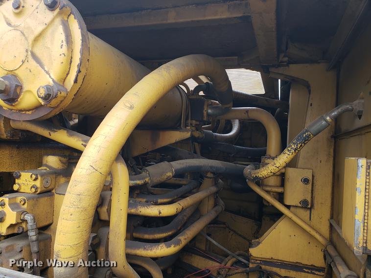 image for item EF9917 1984 Caterpillar 235 excavator